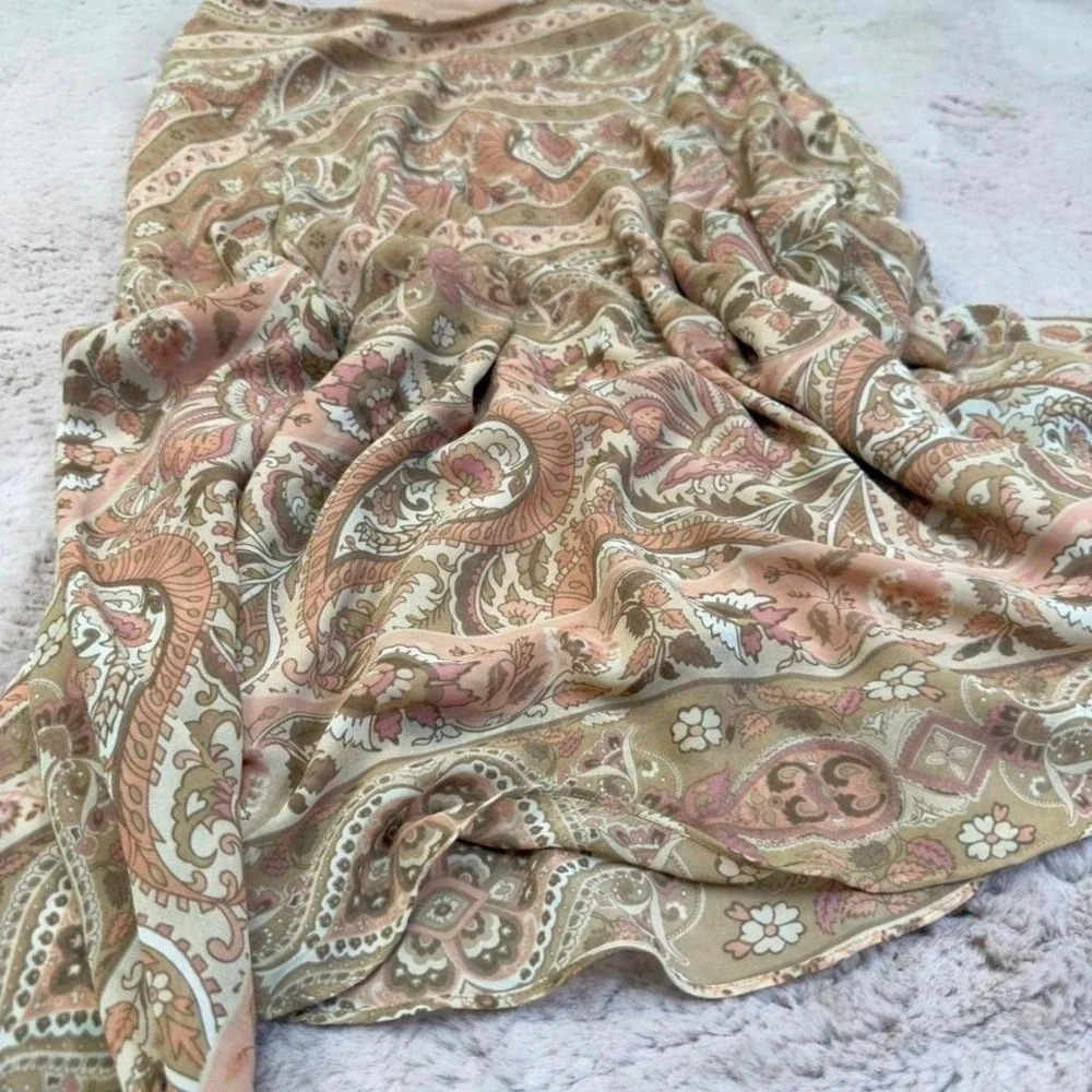 Y2K Paisley Handkerchief Hem‎ Skirt – Bandolino